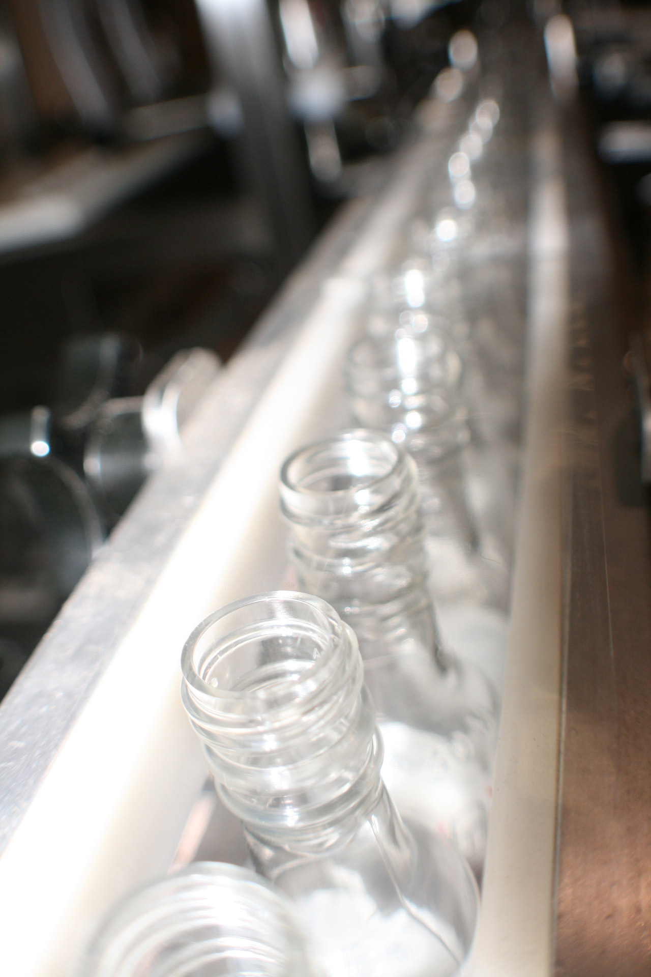 Ozonosoluzioni.it - Industria Alimentare - Imbottigliatrici - 03